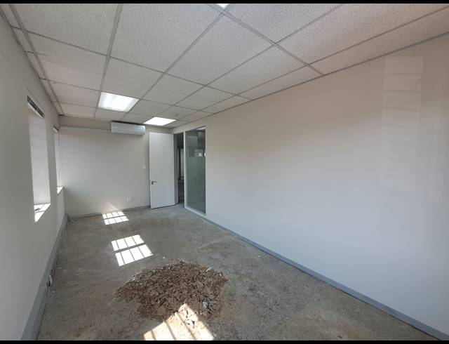 218M² OFFICE TO LET IN CRAIGHALL